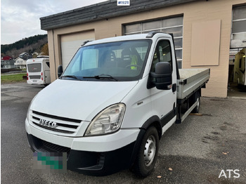 Kamion sa tovarnim sandukom IVECO Daily 35s14