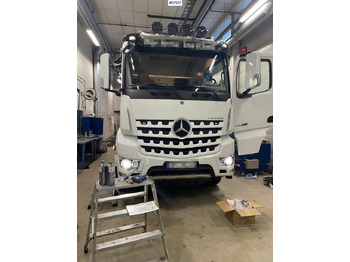 Istovarivač Mercedes Arocs 2658: slika 2