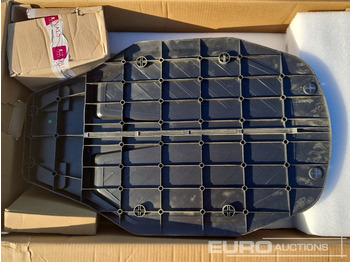 Građevinska oprema Unused SunSeeker X7 Robotic Lawnmower, 3,000m²: slika 3