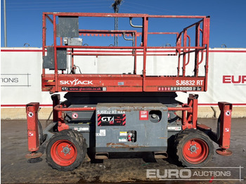 Lift u obliku makaza 2015 SkyJack SJ6832RT: slika 2 Lift u obliku makaza 2015 SkyJack SJ6832RT: slika 2