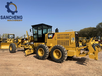 Grejder CATERPILLAR 140H: slika 2