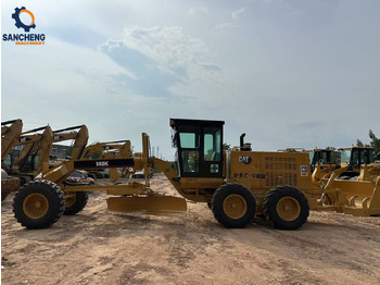 Grejder CATERPILLAR 140K