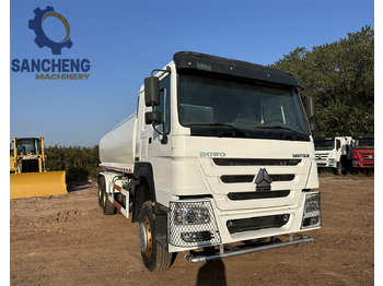 Kamion cisterna SINOTRUK HOWO 371 6x4 Water Tanker Truck: slika 3 Kamion cisterna SINOTRUK HOWO 371 6x4 Water Tanker Truck: slika 3