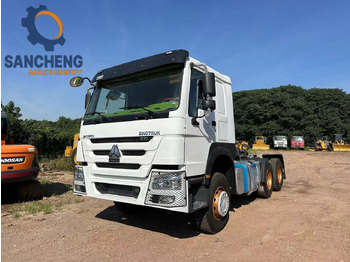 Tegljač SINOTRUK HOWO