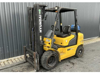 Gasni viljuškar HYUNDAI