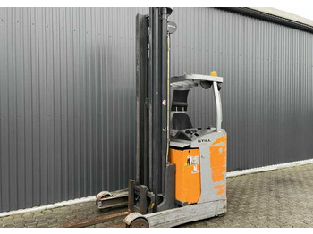 Regalni viljuškar STILL