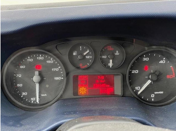 Istovarivač IVECO Daily 35c18