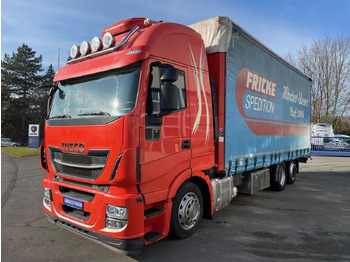 Kamion sa ceradom IVECO Stralis