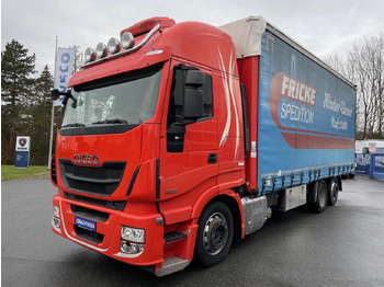 Kamion sa ceradom IVECO Stralis