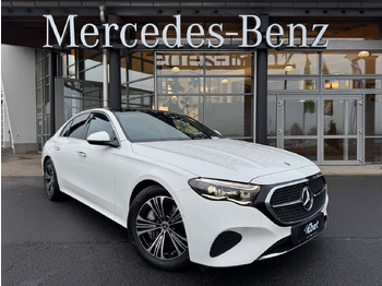 Limuzina MERCEDES-BENZ