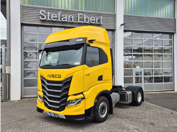 Tegljač IVECO X-WAY