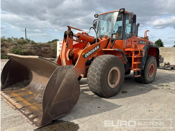 Utovarivač točkaš DOOSAN DL300
