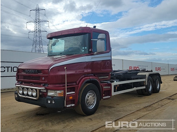 Kamion sa hidrauličnom kukom SCANIA 124
