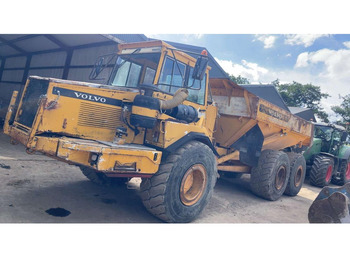 Zglobni kiper VOLVO A25C