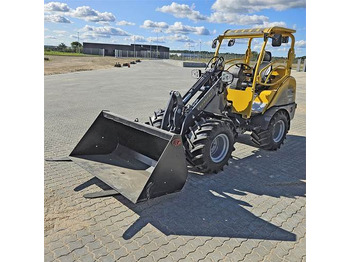 Utovarivač točkaš Eurotrack W12 MS-2: slika 4