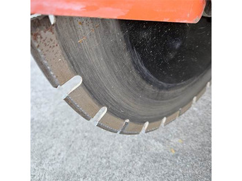 Mašina za asfalt Gölz FS170: slika 2