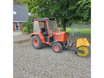 Komunalni traktor KUBOTA
