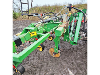 Lizing Thyregod Tim - 8 rows Thyregod Tim - 8 rows: slika 4 Lizing Thyregod Tim - 8 rows Thyregod Tim - 8 rows: slika 4