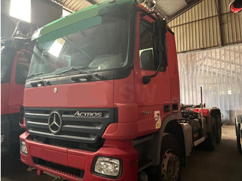 Kamion sa hidrauličnom kukom MERCEDES-BENZ Actros