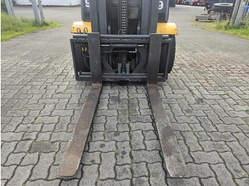 Dizel viljuškar Jungheinrich DFG430S 650DZ: slika 5