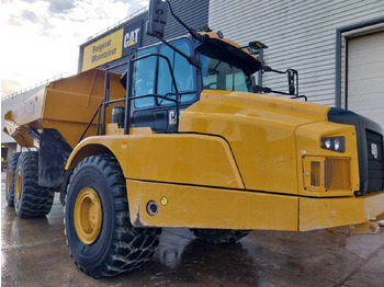 Zglobni kiper CAT 745: slika 2