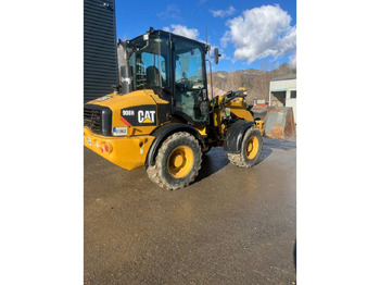 Utovarivač točkaš CATERPILLAR 908