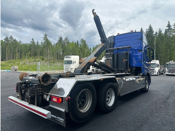 Kamion sa hidrauličnom kukom Volvo FH13 540 6x2 Manuaali: slika 3