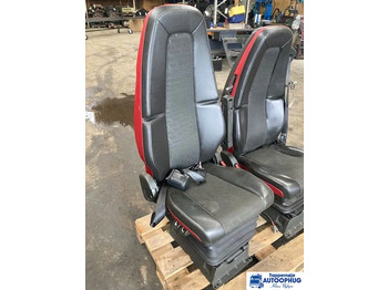 Kabina i enterijer VOLVO