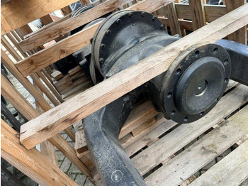 Prednja osovina CASE