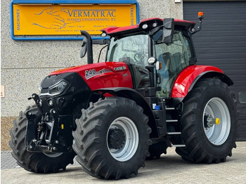 Traktor AVANT