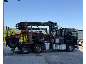 Kamion sa golom šasijom i zatvorenom kabinom SCANIA R620: slika 4