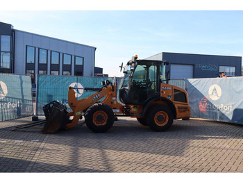 Utovarivač točkaš CASE