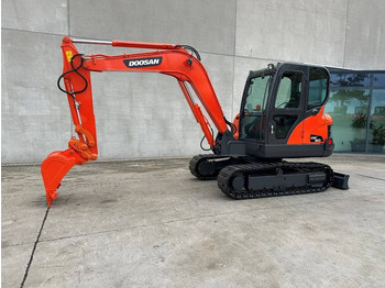 Bager guseničar DOOSAN DX60