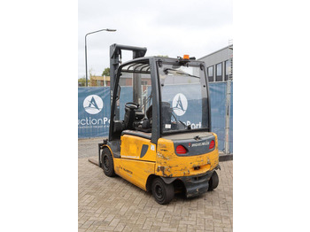 Električni viljuškar Jungheinrich EFG 430: slika 4 Električni viljuškar Jungheinrich EFG 430: slika 4