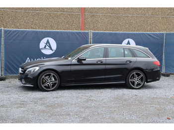 Limuzina MERCEDES-BENZ