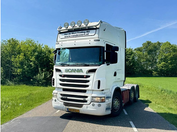 Kamion sa golom šasijom i zatvorenom kabinom SCANIA R 500