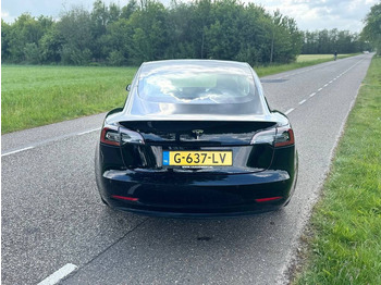 Limuzina Tesla Model 3: slika 4