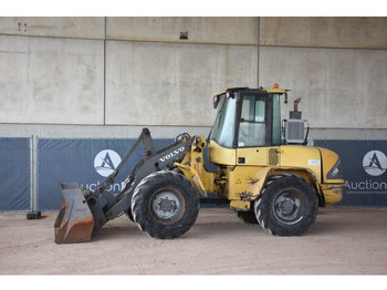 Utovarivač točkaš VOLVO L45B