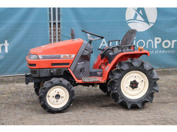 Traktor YANMAR