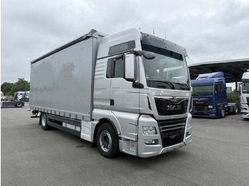 Kamion sa ceradom MAN TGX