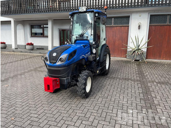 Traktor NEW HOLLAND T4