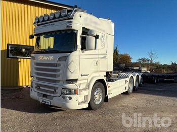 Kamion sa hidrauličnom kukom SCANIA