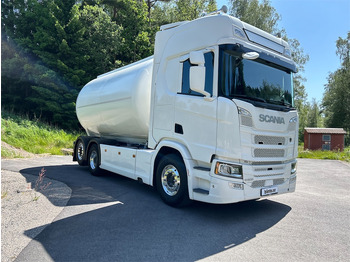 Kamion cisterna SCANIA R 500