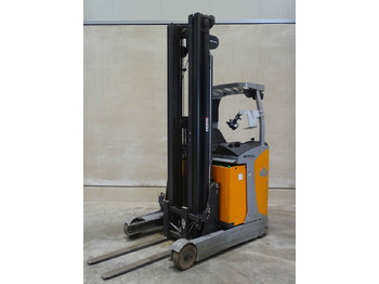 Regalni viljuškar STILL