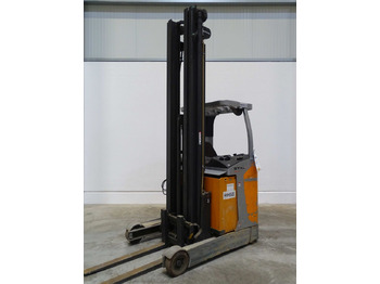 Regalni viljuškar STILL