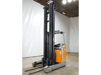 Regalni viljuškar STILL