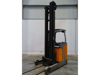 Regalni viljuškar STILL