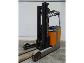 Regalni viljuškar STILL