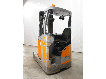 Regalni viljuškar STILL