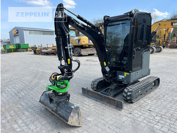 Mini bager CATERPILLAR 302
